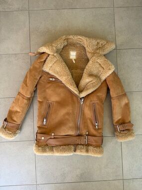 Avec Les Filles Plush Faux Shearling Jacket in Tan
